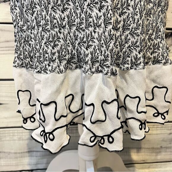 April Cornell Vintage 90s Black & White Patterned Ruffle Dress - Picture 3 of 8